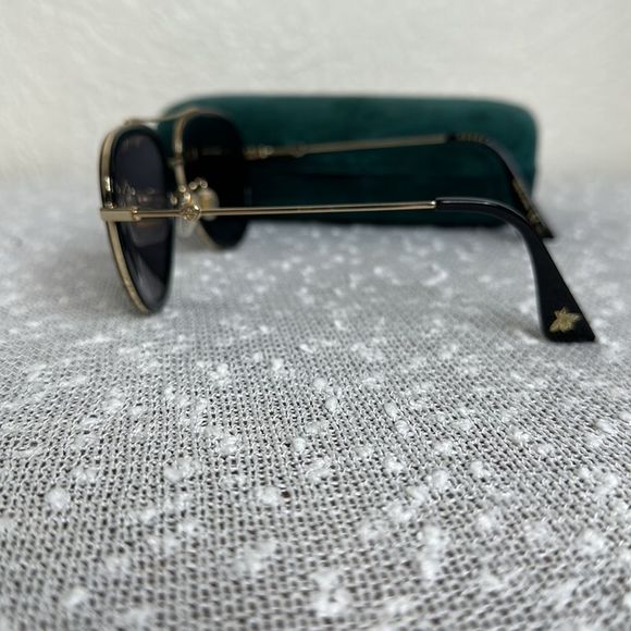 Gucci GG0062S-001 57mm Black Aviator Sunglasses with Case main image 4